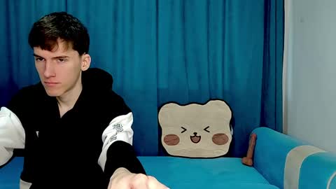 Luca online show from 04-06-26, 01:12