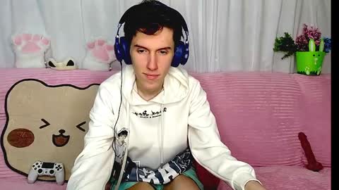 Snapshot of goodboyluca chatting on 05-07-26, 07:08 Luca online show from 05-07-26, 07:08