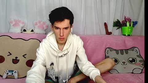 Snapshot of goodboyluca chatting on 05-09-26, 06:13 Luca online show from 05-09-26, 06:13