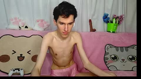 Snapshot of goodboyluca chatting on 05-14-26, 02:57 Luca online show from 05-14-26, 02:57