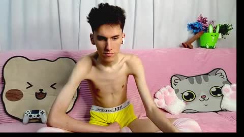 Snapshot of goodboyluca chatting on 05-21-26, 03:41 Luca online show from 05-21-26, 03:41