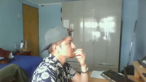 Snapshot of goodfumes chatting on 12-04-24, 04:27 goodfumes online show from 12-04-24, 04:27