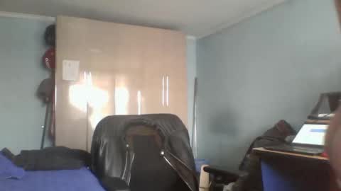 Snapshot of goodfumes chatting on 01-09-25, 04:28 goodfumes online show from 01-09-25, 04:28