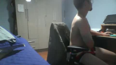 Snapshot of goodfumes chatting on 01-24-25, 11:45 goodfumes online show from 01-24-25, 11:45