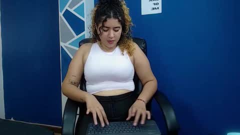 Goodgirlxxxl online show from 02-27-26, 01:16