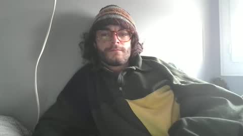 Snapshot of goodleek chatting on 11-23-25, 01:00 gooleek online show from 11-23-25, 01:00