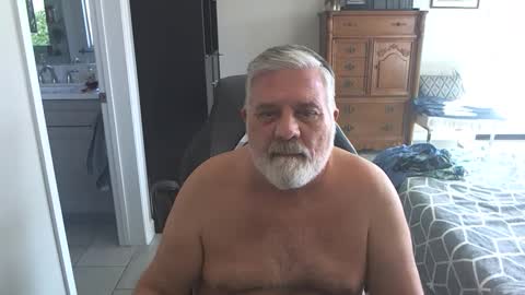 Michael online show from 12-19-24, 07:18