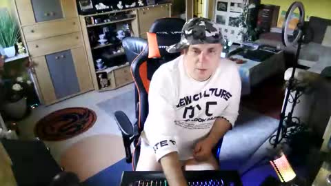 google5001 online show from 10-02-25, 03:41