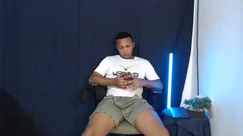 Snapshot of goos_cum chatting on 12-10-24, 02:38 Goos online show from 12-10-24, 02:38