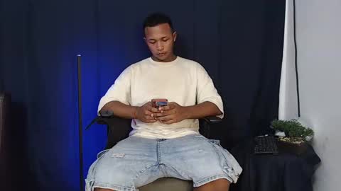 Snapshot of goos_cum chatting on 12-28-24, 04:30 Goos online show from 12-28-24, 04:30