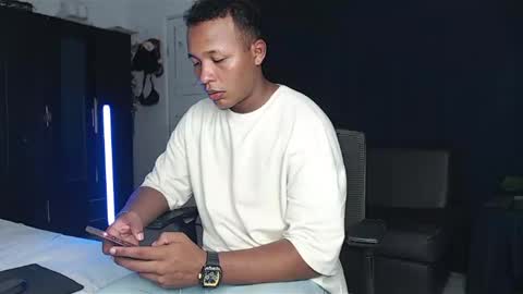 Snapshot of goos_cum chatting on 01-12-25, 07:00 Goos online show from 01-12-25, 07:00