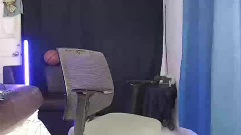 Snapshot of goos_cum chatting on 02-07-25, 05:41 Goos online show from 02-07-25, 05:41