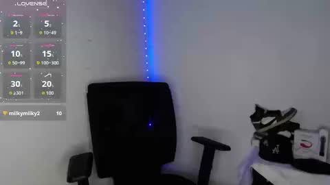 Snapshot of goos_cum chatting on 09-19-25, 07:10 Goos online show from 09-19-25, 07:10