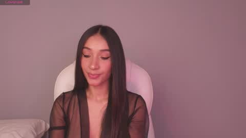 Snapshot of gorgeous_brunette chatting on 04-01-26, 08:48 Rose online show from 04-01-26, 08:48