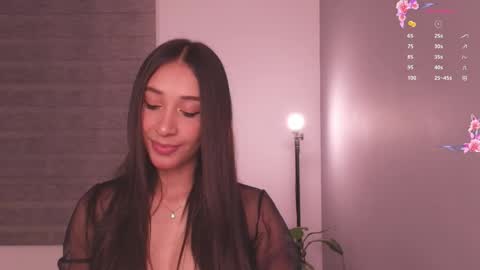 Snapshot of gorgeous_brunette chatting on 05-05-26, 07:05 Rose online show from 05-05-26, 07:05
