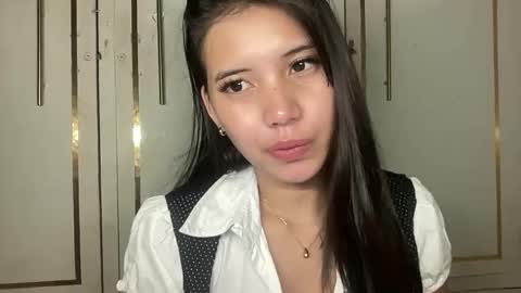 Snapshot of gorgeous_lyn1 chatting on 03-22-26, 02:09 Lyn online show from 03-22-26, 02:09