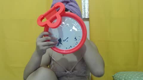 Snapshot of gorgeousasianmyra chatting on 02-05-25, 07:31 gorgeousasianmyra online show from 02-05-25, 07:31