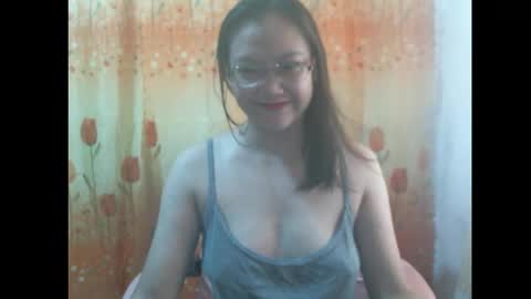 Snapshot of gorgeousmama chatting on 09-23-25, 12:57 gorgeousmama online show from 09-23-25, 12:57