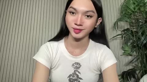 D I A N A online show from 04-17-26, 05:27