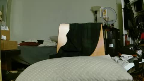 Snapshot of gotanthomai chatting on 11-24-25, 04:23 granton online show from 11-24-25, 04:23