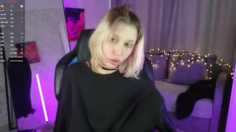 Violeta online show from 10-23-25, 08:57