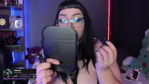Snapshot of goth_stein chatting on 07-17-26, 01:34 Engel Please help me to reach 50 thumbs up online show from 07-17-26, 01:34