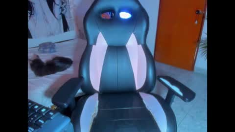 Snapshot of gothic9goddes chatting on 07-20-26, 01:35 GG online show from 07-20-26, 01:35