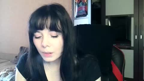 Snapshot of gothickq chatting on 06-12-26, 11:09 gothickq online show from 06-12-26, 11:09