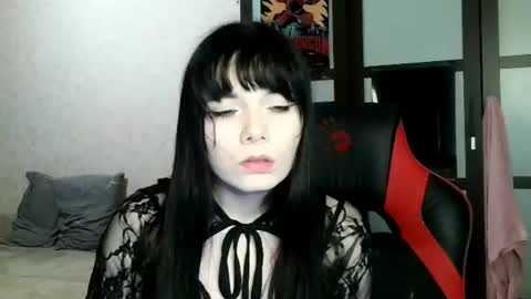 Snapshot of gothickq chatting on 06-14-26, 06:10 gothickq online show from 06-14-26, 06:10