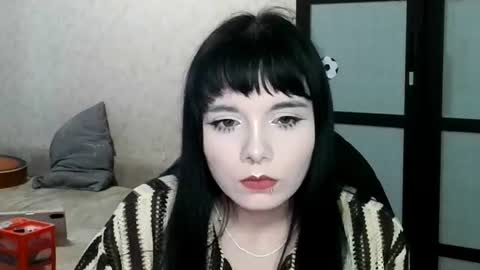 Snapshot of gothickq chatting on 07-18-26, 04:55 gothickq online show from 07-18-26, 04:55