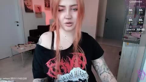 traumfrau Kira angel face devil eyes I SELL A LOT VIDEO IN GALLERY online show from 04-29-26, 12:20