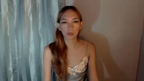Snapshot of grace_for_youuu chatting on 10-09-25, 05:22 HoneyGrace online show from 10-09-25, 05:22