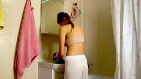 Snapshot of gracetorrezz chatting on 10-07-25, 06:16 gracetorrezz online show from 10-07-25, 06:16