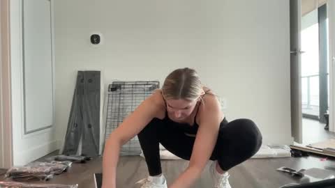 Gracie Mae online show from 02-11-25, 04:56