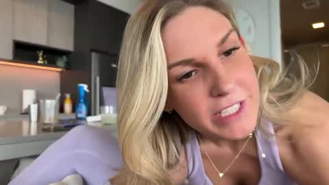 Gracie Mae online show from 02-27-25, 09:25