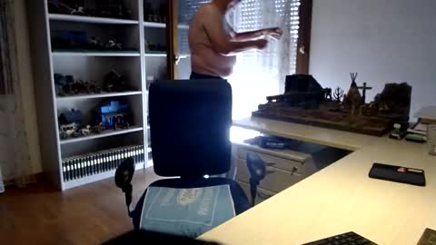 Snapshot of grandpach chatting on 03-09-25, 01:59 grandpach online show from 03-09-25, 01:59