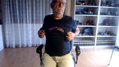 Snapshot of grandpach chatting on 09-12-25, 08:03 grandpach online show from 09-12-25, 08:03