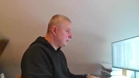 grau197077 online show from 02-17-26, 09:39