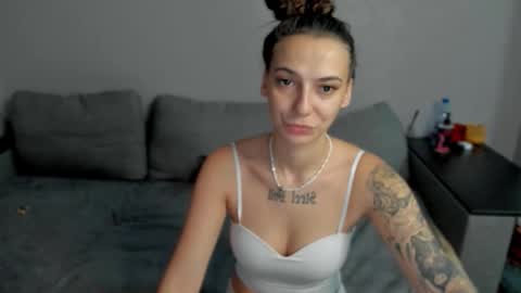 Anna online show from 03-02-26, 01:19