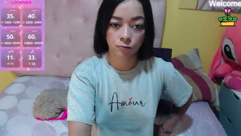 Snapshot of gray_sophiee chatting on 06-27-26, 03:22 Sophie Gray online show from 06-27-26, 03:22