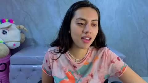 Snapshot of grecia_soler_a chatting on 06-22-26, 12:57 Grecia online show from 06-22-26, 12:57