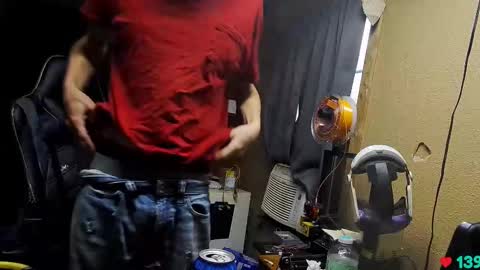 Snapshot of greenlungs8195 chatting on 10-24-25, 01:51 Greenlungs8195 online show from 10-24-25, 01:51