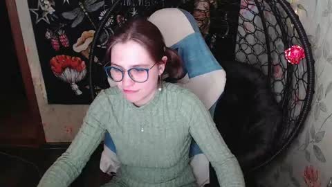 Lina online show from 05-03-26, 01:06