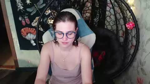 Snapshot of greenwitch9 chatting on 06-23-26, 11:30 Lina online show from 06-23-26, 11:30
