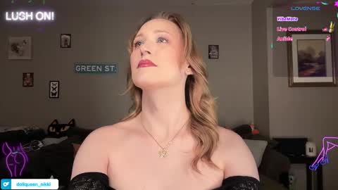 SexQueen Nikki online show from 05-12-26, 05:37