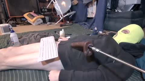 Snapshot of gregbball1 chatting on 12-17-24, 05:18 electrogee1 online show from 12-17-24, 05:18