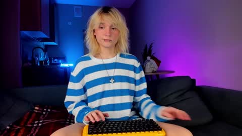 Greg-independent model online show from 12-25-24, 09:54