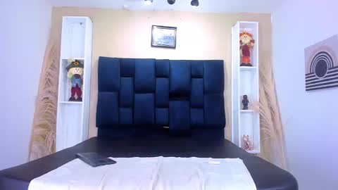 Snapshot of gregory_sforza chatting on 09-27-25, 01:27 GregorySforza online show from 09-27-25, 01:27