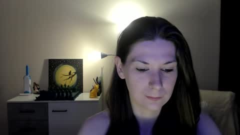 Snapshot of gretamiln chatting on 10-02-25, 09:33 Greta online show from 10-02-25, 09:33