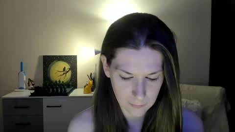 Snapshot of gretamiln chatting on 10-09-25, 06:39 Greta online show from 10-09-25, 06:39